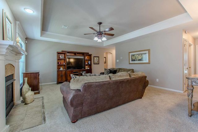 12 Pinedale Cir, Mabelvale, AR 72103