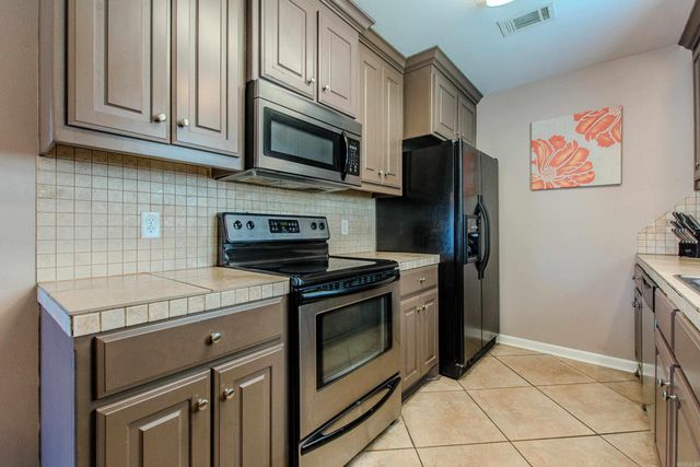 12 Pinedale Cir, Mabelvale, AR 72103