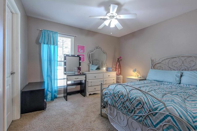 12 Pinedale Cir, Mabelvale, AR 72103