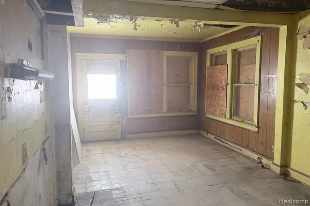 225 Farrand Park, Highland Park, MI 48203