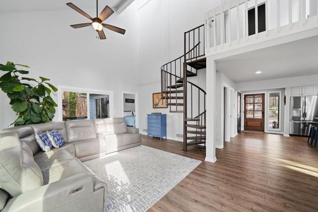 181 Woodland Circle, Dawsonville, GA 30534