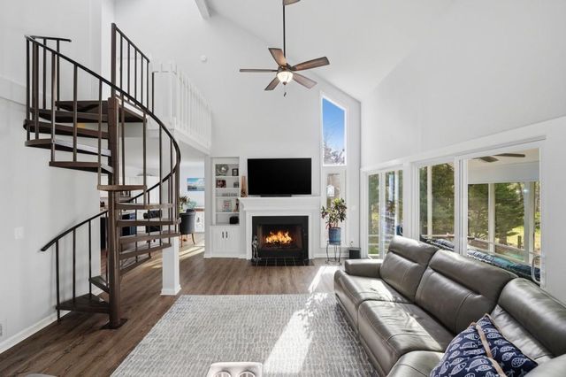 181 Woodland Circle, Dawsonville, GA 30534