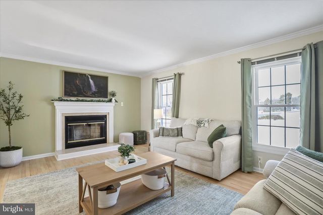 30 GREEN VALLEY DR, Charles Town, WV 25414