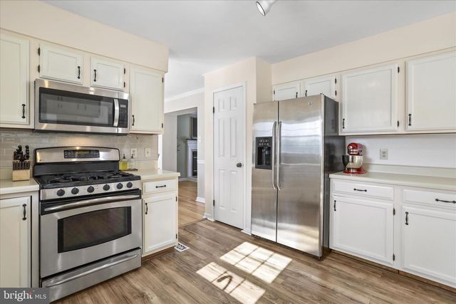 30 GREEN VALLEY DR, Charles Town, WV 25414