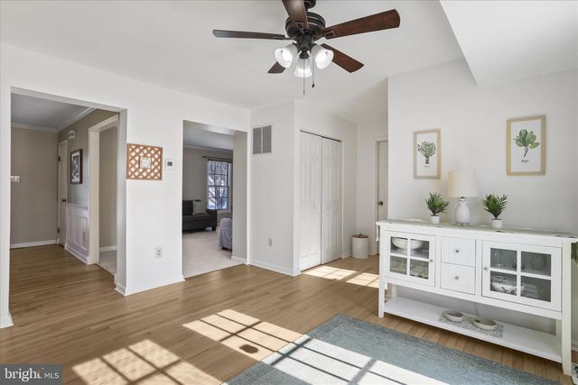 30 GREEN VALLEY DR, Charles Town, WV 25414