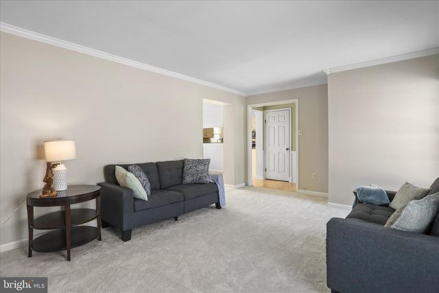 30 GREEN VALLEY DR, Charles Town, WV 25414