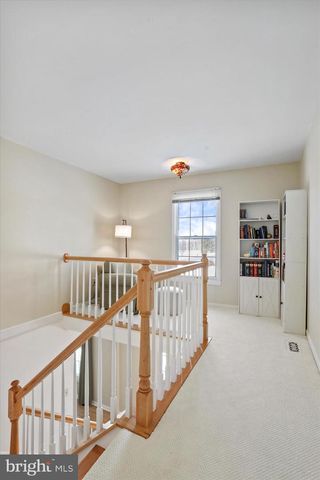 30 GREEN VALLEY DR, Charles Town, WV 25414