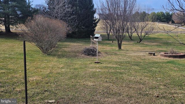 30 GREEN VALLEY DR, Charles Town, WV 25414