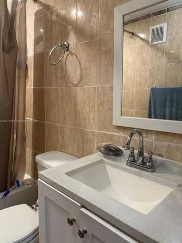 17180 SW 94th Avenue 701, Palmetto Bay, FL 33157