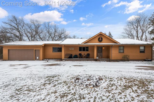 9130 Bayfield Lane, Green Oak Township, MI 48116