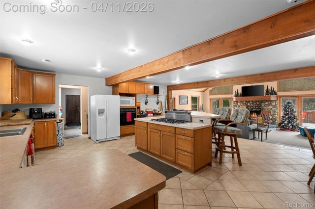 9130 Bayfield Lane, Green Oak Township, MI 48116