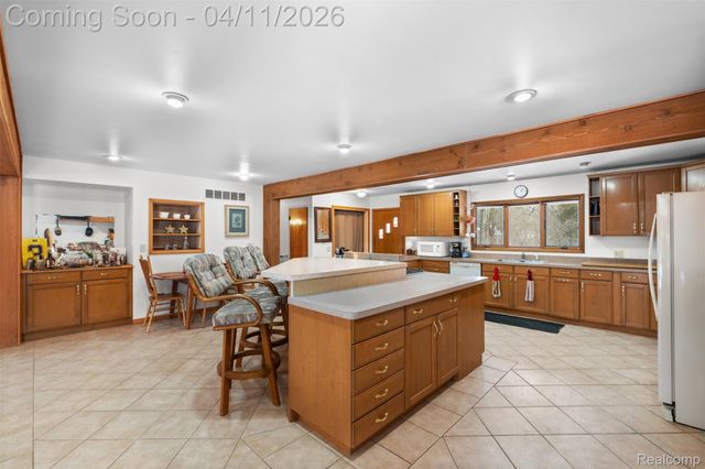 9130 Bayfield Lane, Green Oak Township, MI 48116