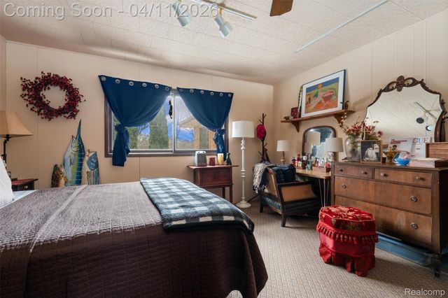 9130 Bayfield Lane, Green Oak Township, MI 48116