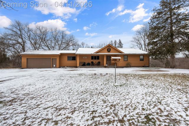 9130 Bayfield Lane, Green Oak Township, MI 48116