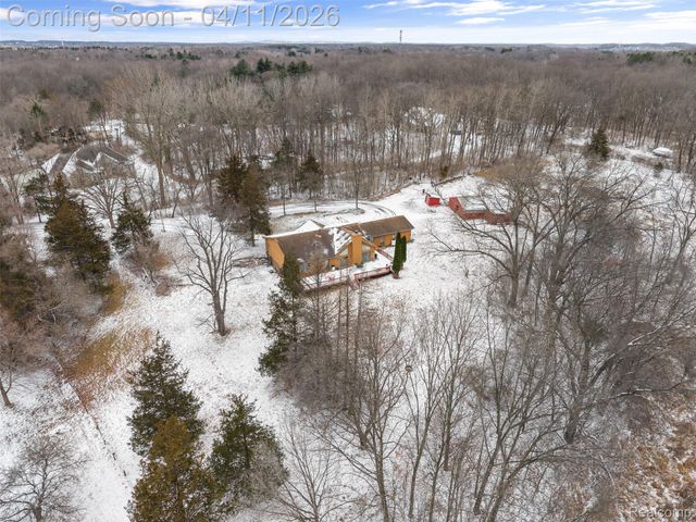 9130 Bayfield Lane, Green Oak Township, MI 48116