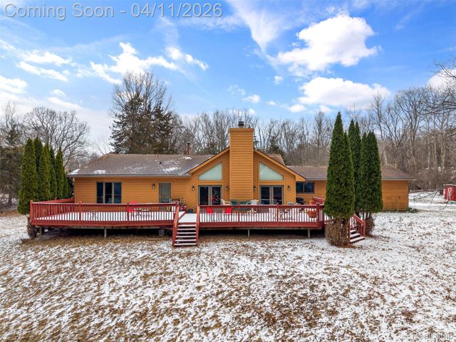 9130 Bayfield Lane, Green Oak Township, MI 48116