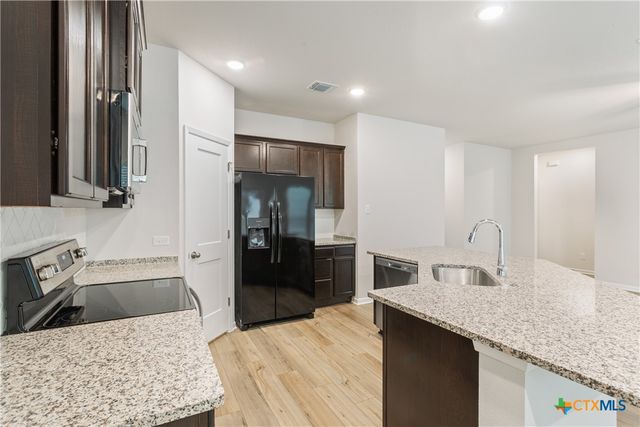 2823 Fox River Drive, Temple, TX 76502