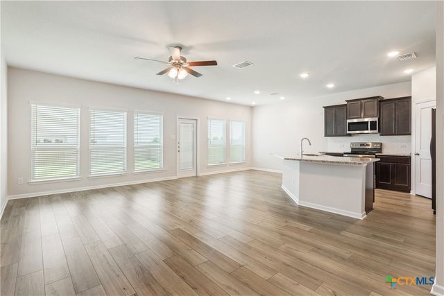 2823 Fox River Drive, Temple, TX 76502