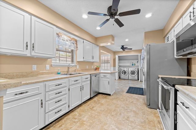 1001 Heatherdown Trail, Mountain Home, AR 72653