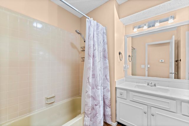 1001 Heatherdown Trail, Mountain Home, AR 72653