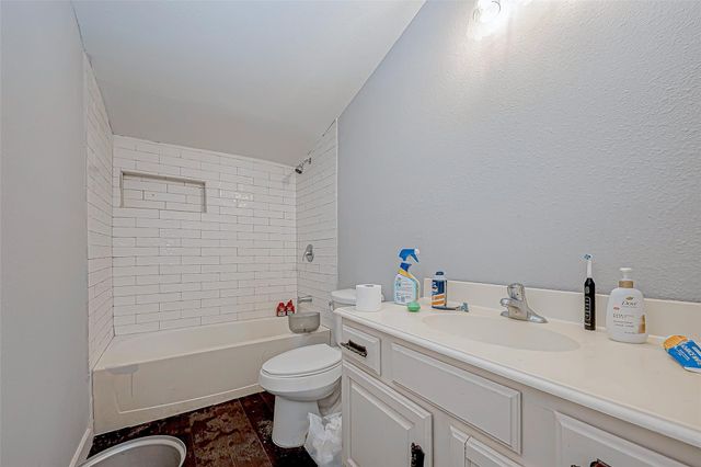 7422 Avenue I, Houston, TX 77011