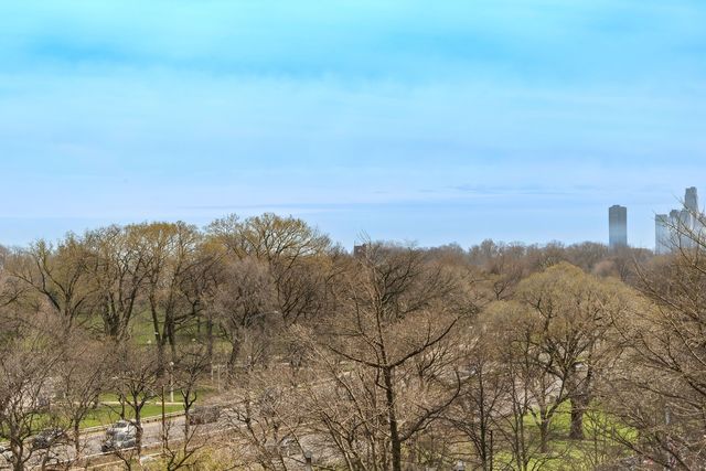 4300 N Marine Drive 602, Chicago, IL 60613