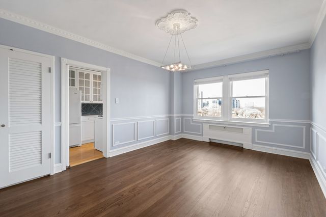 4300 N Marine Drive 602, Chicago, IL 60613