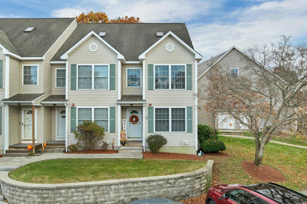 31 B Shadowbrook Drive, Hudson, NH 03051