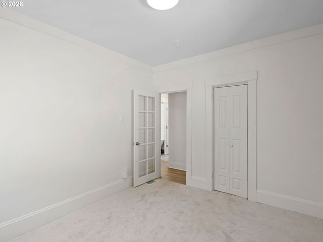 2927 Se MORRISON St, Portland, OR 97214