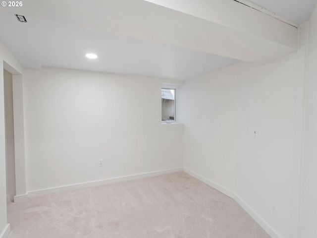 2927 Se MORRISON St, Portland, OR 97214