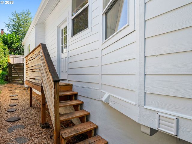 2927 Se MORRISON St, Portland, OR 97214