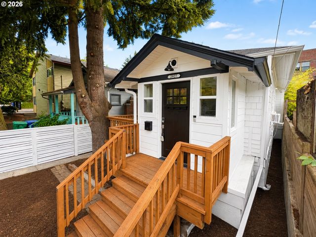 2927 Se MORRISON St, Portland, OR 97214