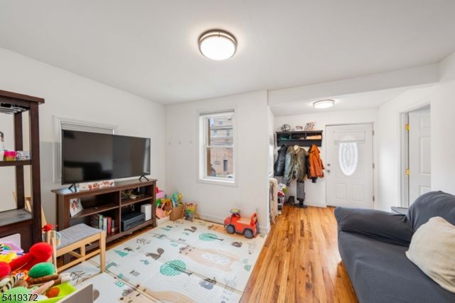 192 Boston Ave, Hillside Twp., NJ 07205