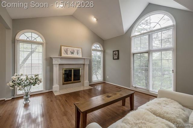 1818 Westridge Drive, Rochester, MI 48306