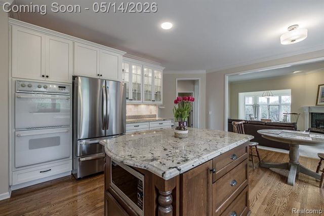 1818 Westridge Drive, Rochester, MI 48306