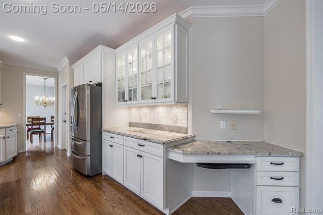 1818 Westridge Drive, Rochester, MI 48306