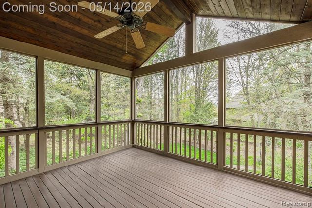 1818 Westridge Drive, Rochester, MI 48306