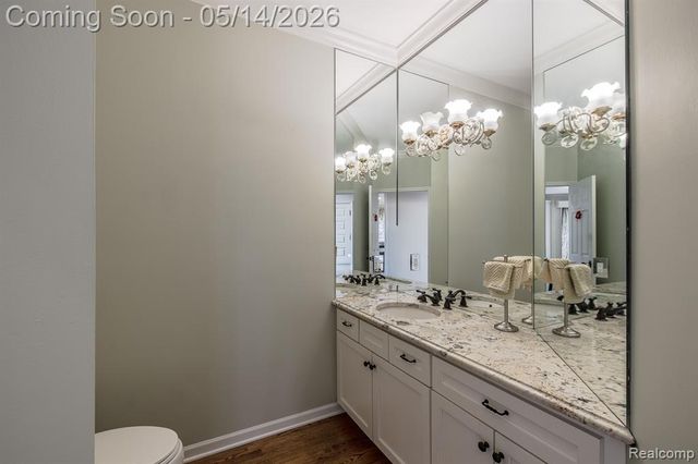 1818 Westridge Drive, Rochester, MI 48306