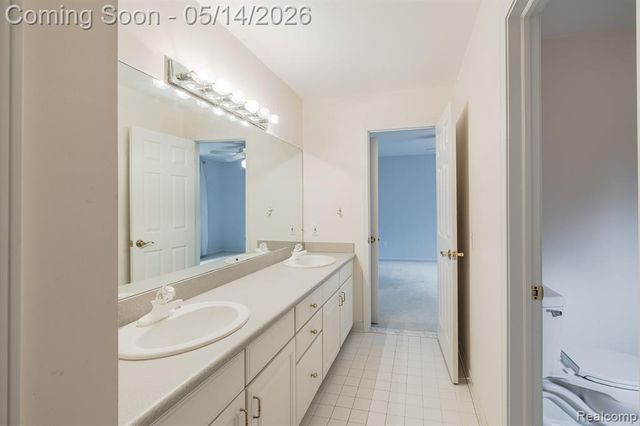 1818 Westridge Drive, Rochester, MI 48306