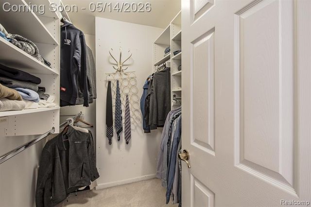 1818 Westridge Drive, Rochester, MI 48306