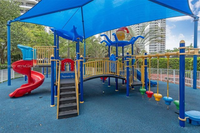 3500 Mystic Pointe Drive 1205, Aventura, FL 33180
