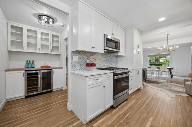 9647 Vinewood Drive, Dallas, TX 75228