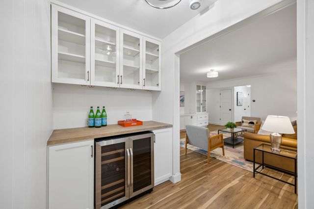 9647 Vinewood Drive, Dallas, TX 75228
