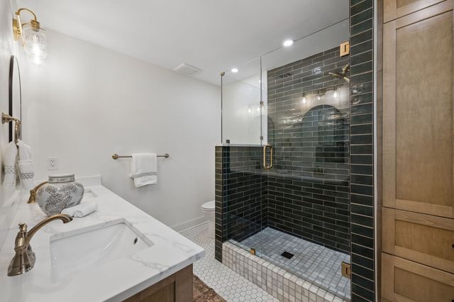 9647 Vinewood Drive, Dallas, TX 75228