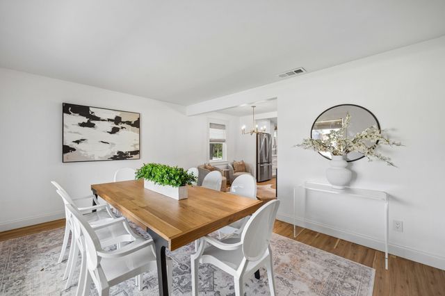 9647 Vinewood Drive, Dallas, TX 75228