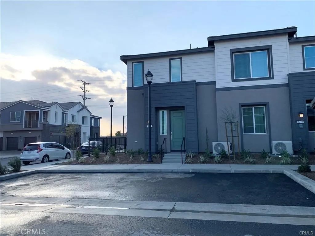 4274 S Montoya Paseo, Ontario, CA 91762