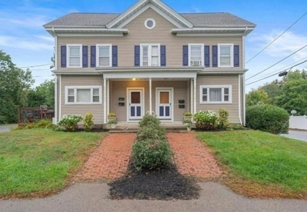 96 Plymouth 4, Holbrook, MA 02343