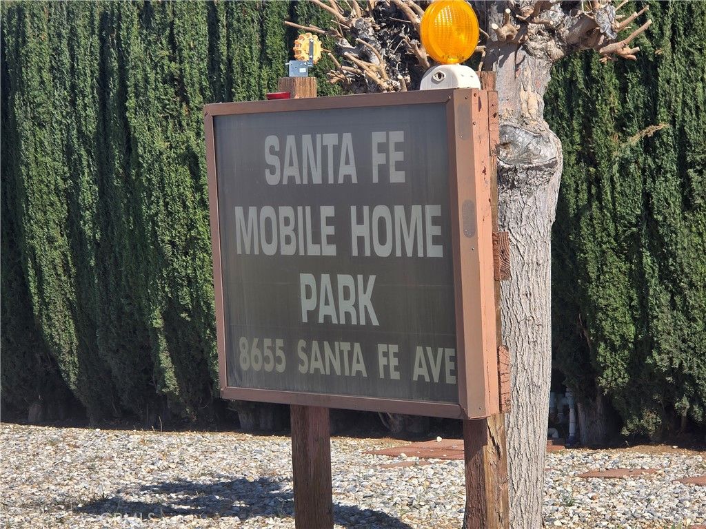 Image 2 of property listing at 8655 Santa Fe Avenue E 22, Hesperia, CA 92345