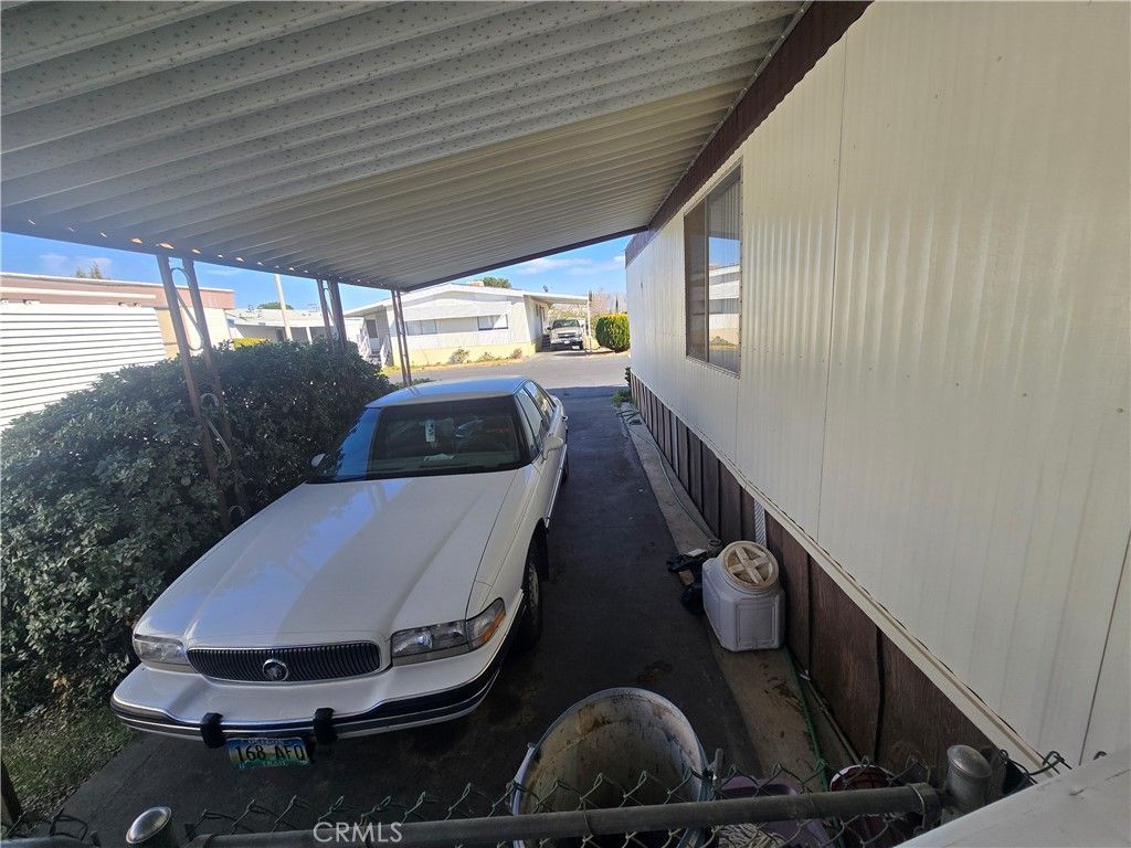 Image 9 of property listing at 8655 Santa Fe Avenue E 22, Hesperia, CA 92345