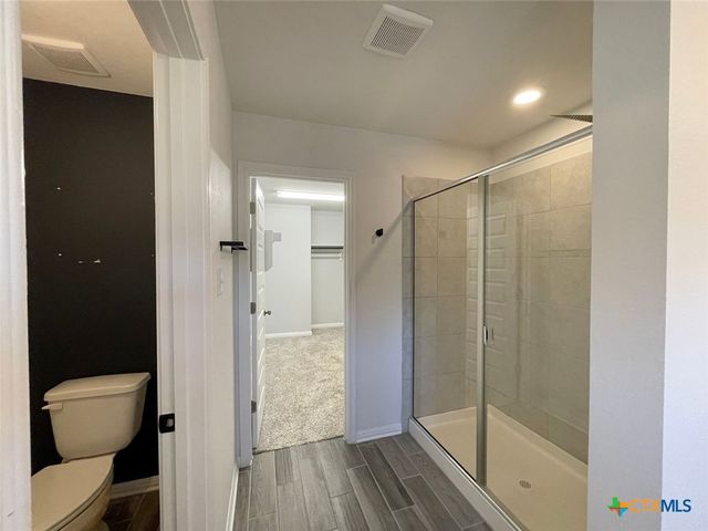 108 Old Stagecoach Road, Jarrell, TX 76537